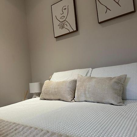 Richardson Deluxe Apartments - 3 Bed London Exterior photo