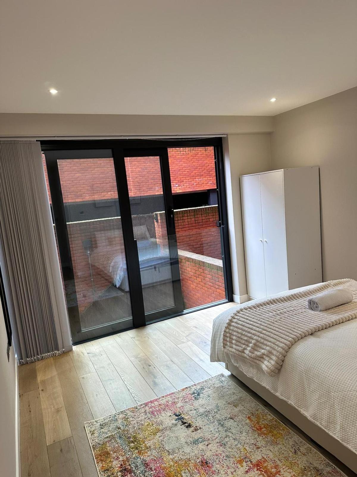 Richardson Deluxe Apartments - 3 Bed London Exterior photo